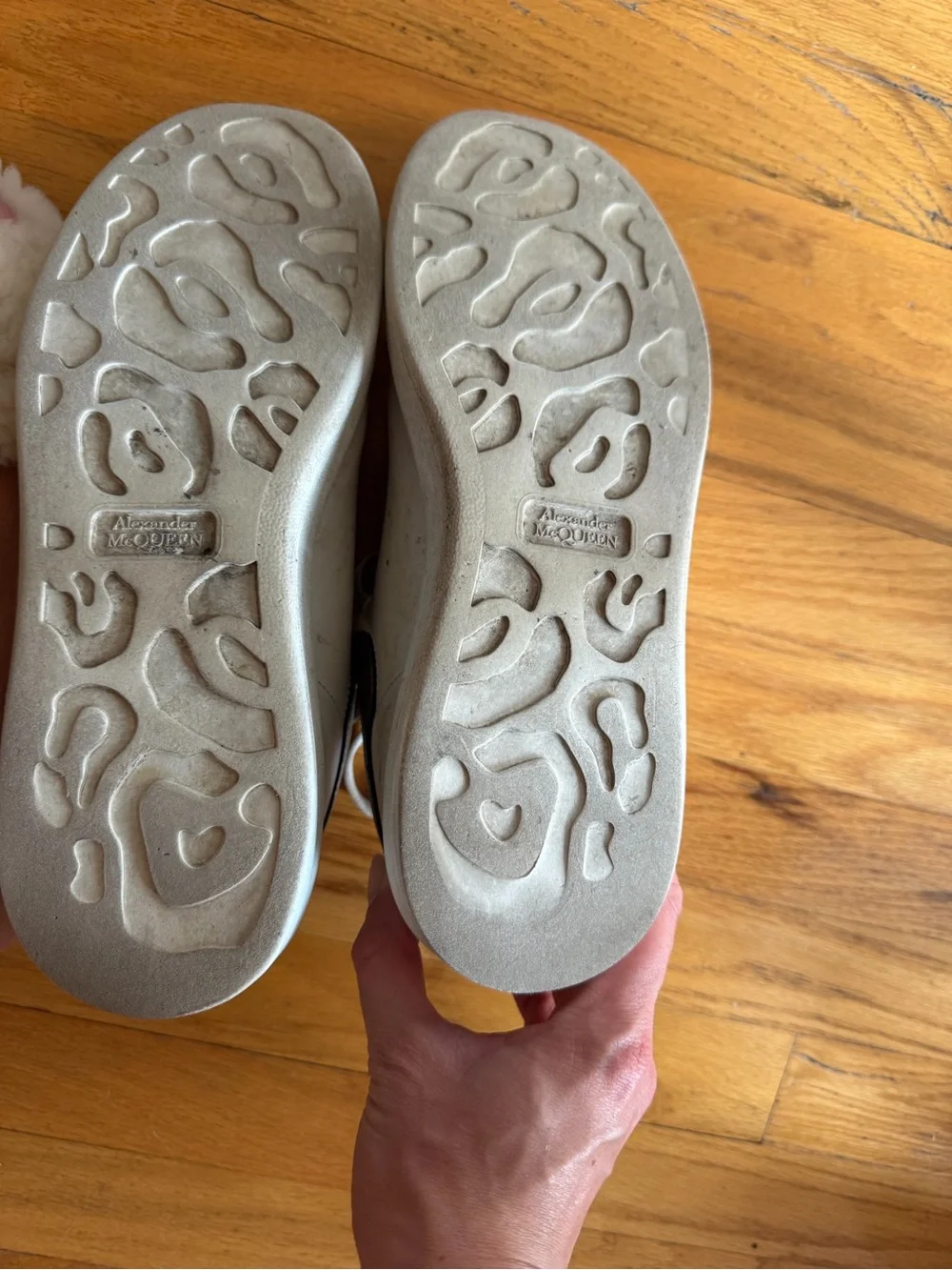Alexander McQueen Cream/White Low-Top Sneakers